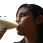 Fjern mælk, kærnemælk og koldskål - Rengøring af mælk